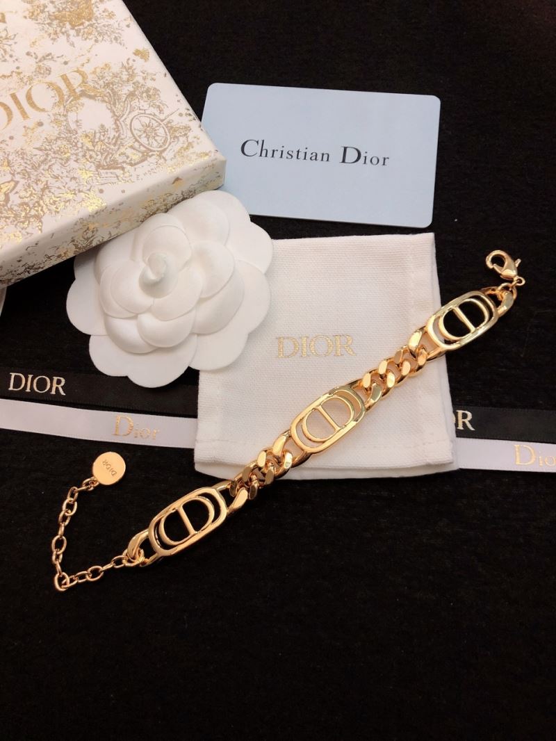 chr1st1an D10r necklaces